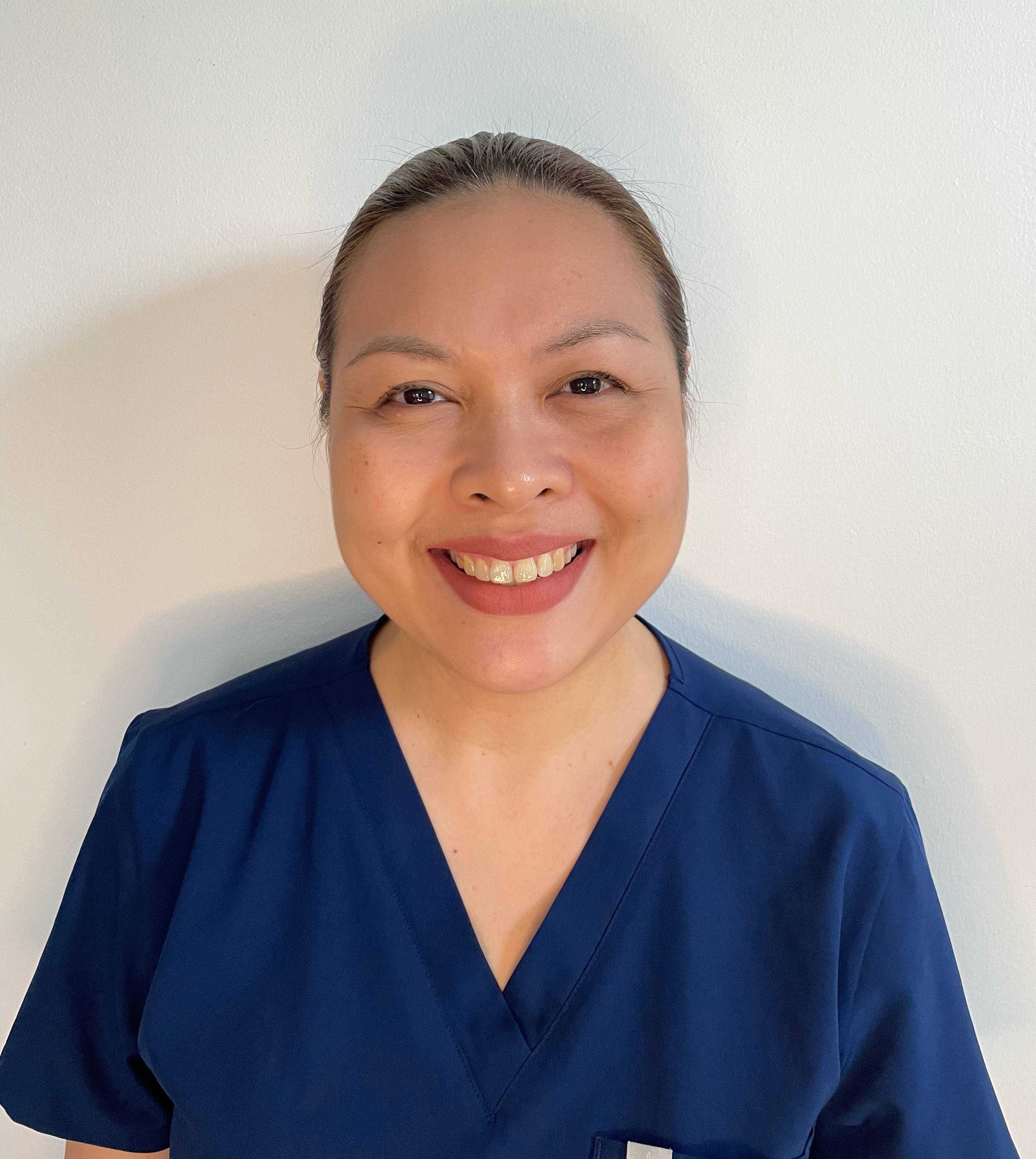 Christine Castelo Hipol  -  Ophthalmology