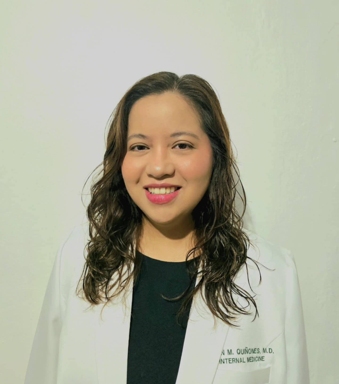 Joan Quiñones  -  Internal  Medicine