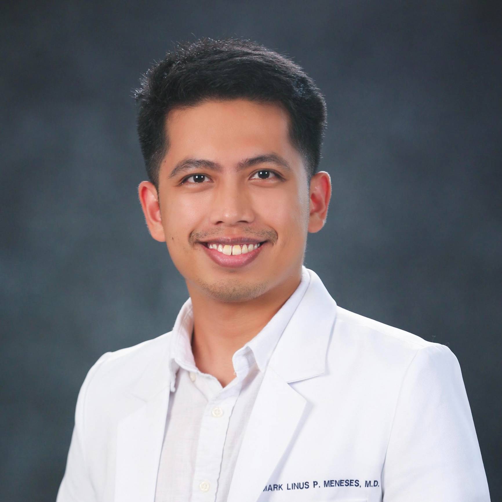 Mark Linus Meneses  -  Ophthalmologist